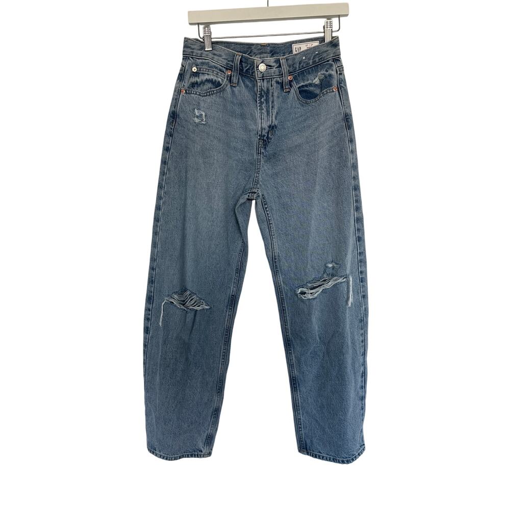 Gap High Rise Barrel Jeans in Light Indigo, 27/4 Short